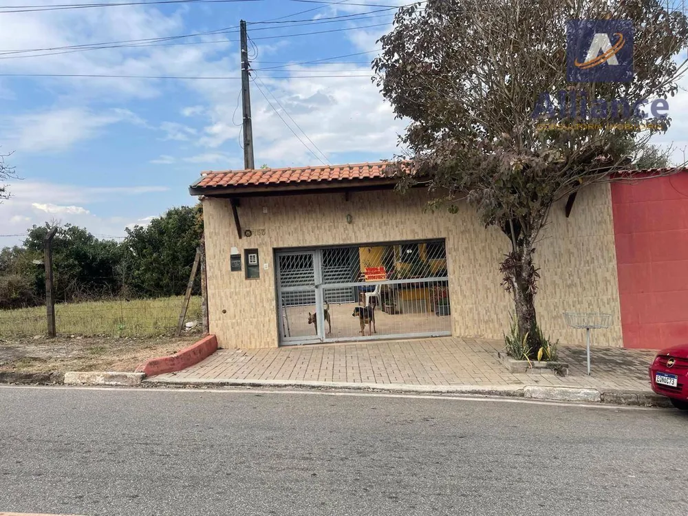 Chácara, 3 quartos, 1000 m² - Foto 1
