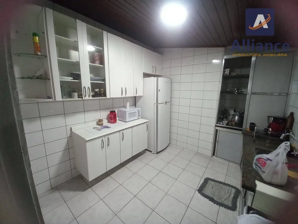 Casa, 3 quartos, 280 m² - Foto 10
