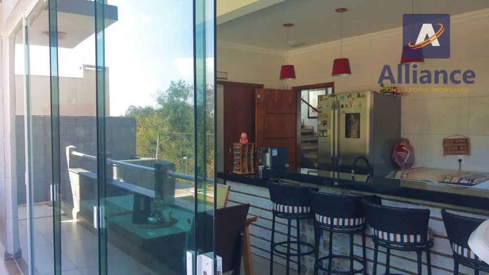 Casa, 3 quartos, 188 m² - Foto 2