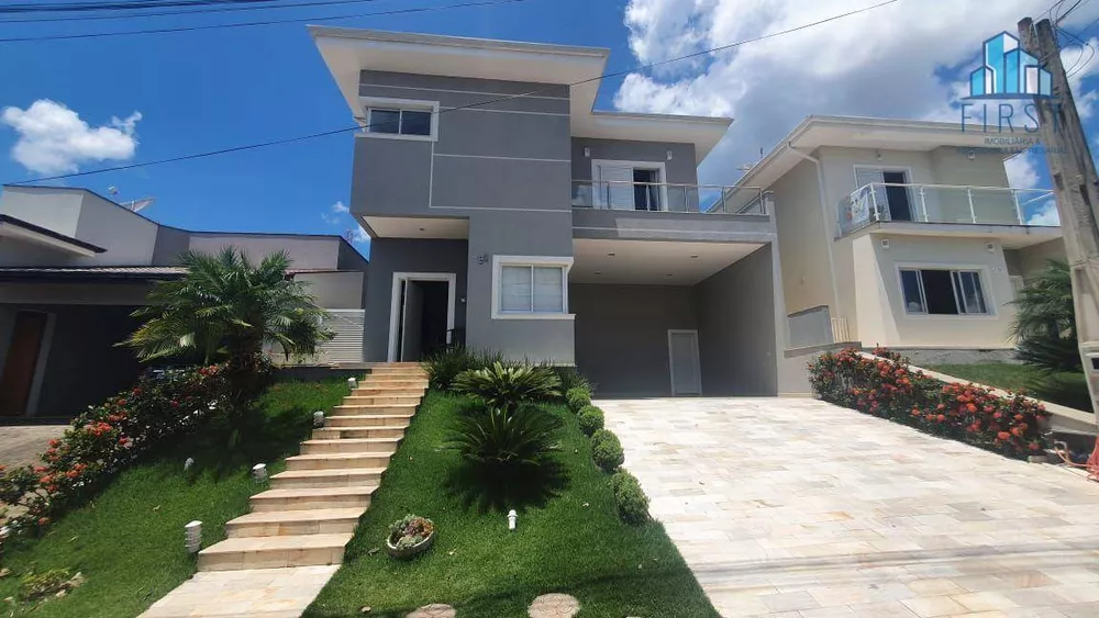 Casa de Condomínio à venda com 3 quartos, 250m² - Foto 1