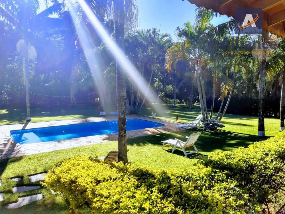 Chácara, 3 quartos, 4000 m² - Foto 1