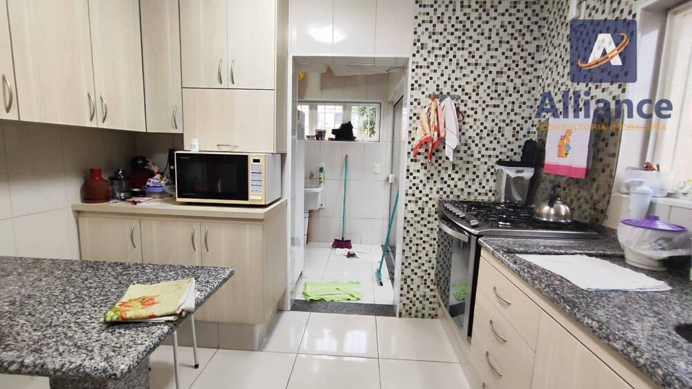 Casa, 4 quartos, 217 m² - Foto 3