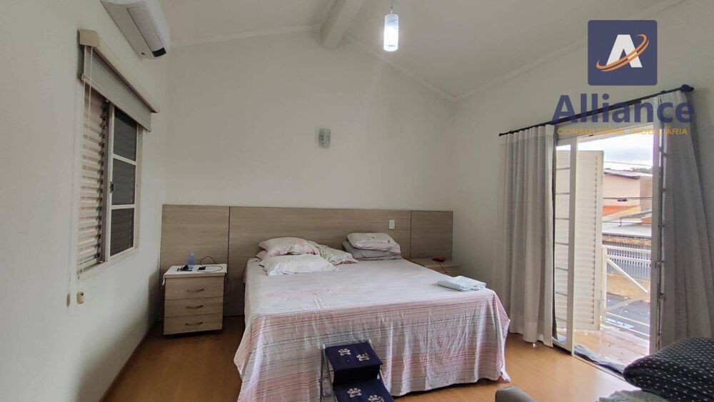 Casa, 4 quartos, 217 m² - Foto 10