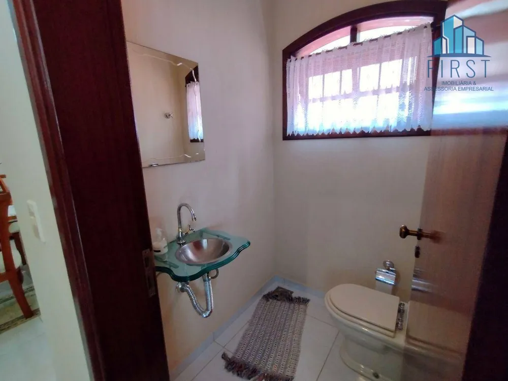 Casa, 3 quartos, 230 m² - Foto 3