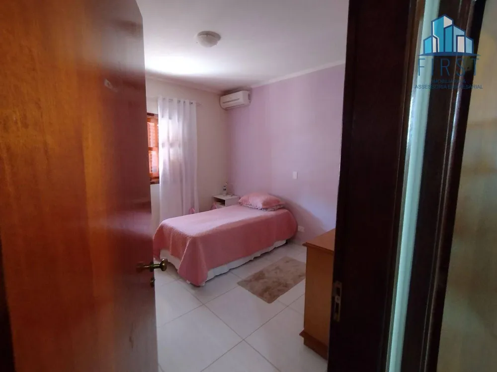 Casa, 3 quartos, 230 m² - Foto 9