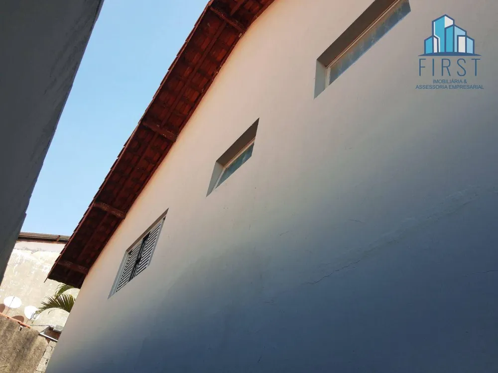 Casa, 3 quartos, 164 m² - Foto 1