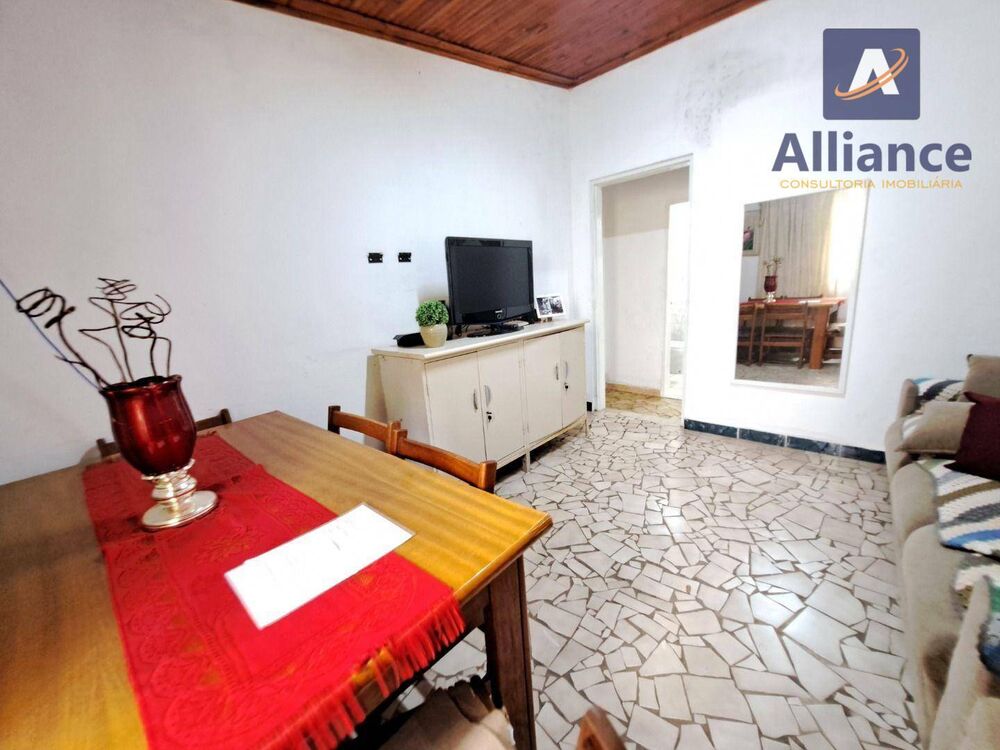 Chácara, 2 quartos, 2399 m² - Foto 1