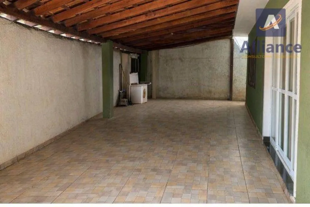 Casa, 3 quartos, 261 m² - Foto 3