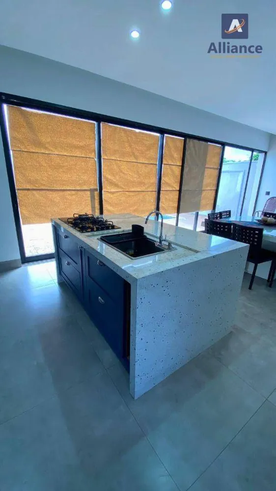 Casa, 3 quartos, 210 m² - Foto 1
