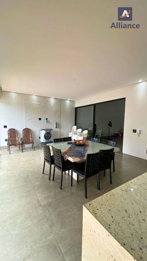 Casa, 3 quartos, 210 m² - Foto 6