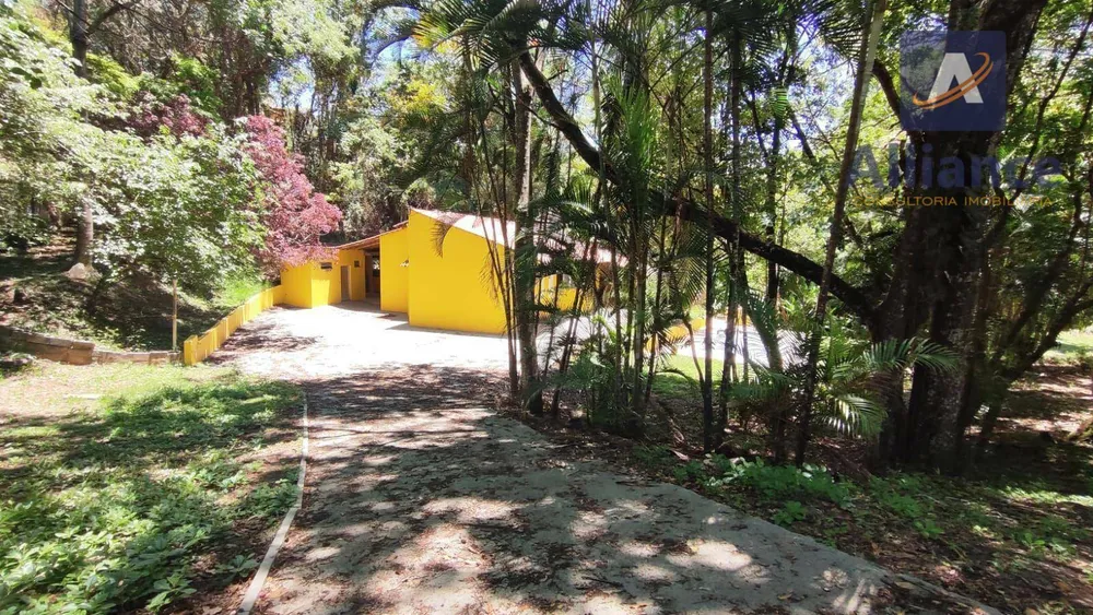 Chácara, 2 quartos, 2073 m² - Foto 1