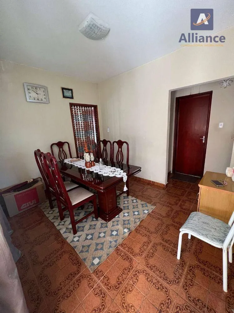 Casa, 3 quartos, 250 m² - Foto 8