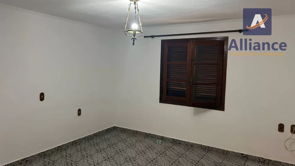 Casa para alugar com 3 quartos, 180m² - Foto 9