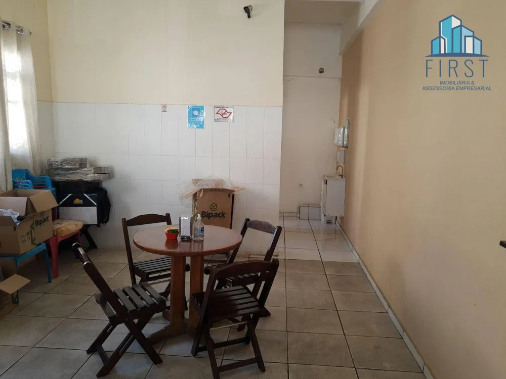 Casa, 6 quartos, 328 m² - Foto 9