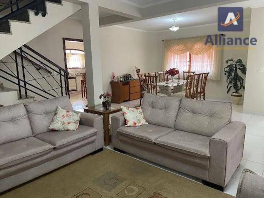 Casa, 3 quartos, 230 m² - Foto 12