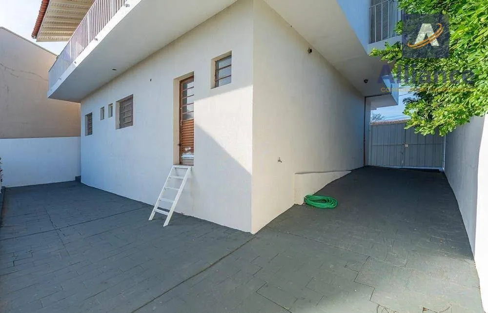 Casa, 4 quartos, 227 m² - Foto 1