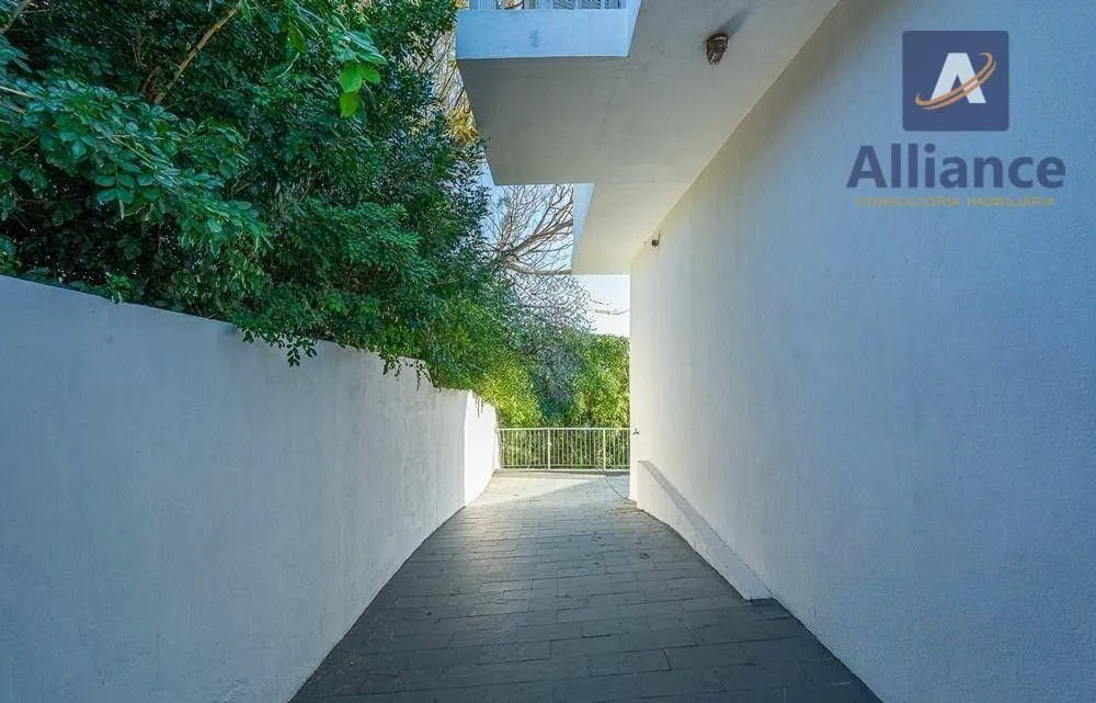 Casa, 4 quartos, 227 m² - Foto 2