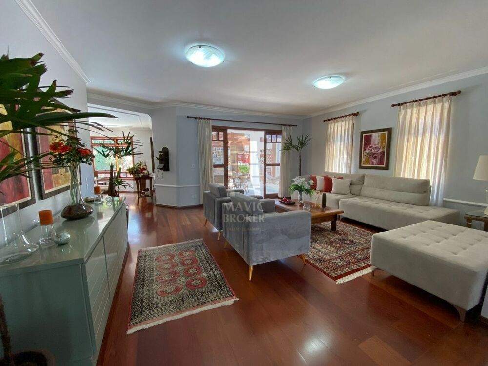 Casa, 4 quartos, 336 m² - Foto 1