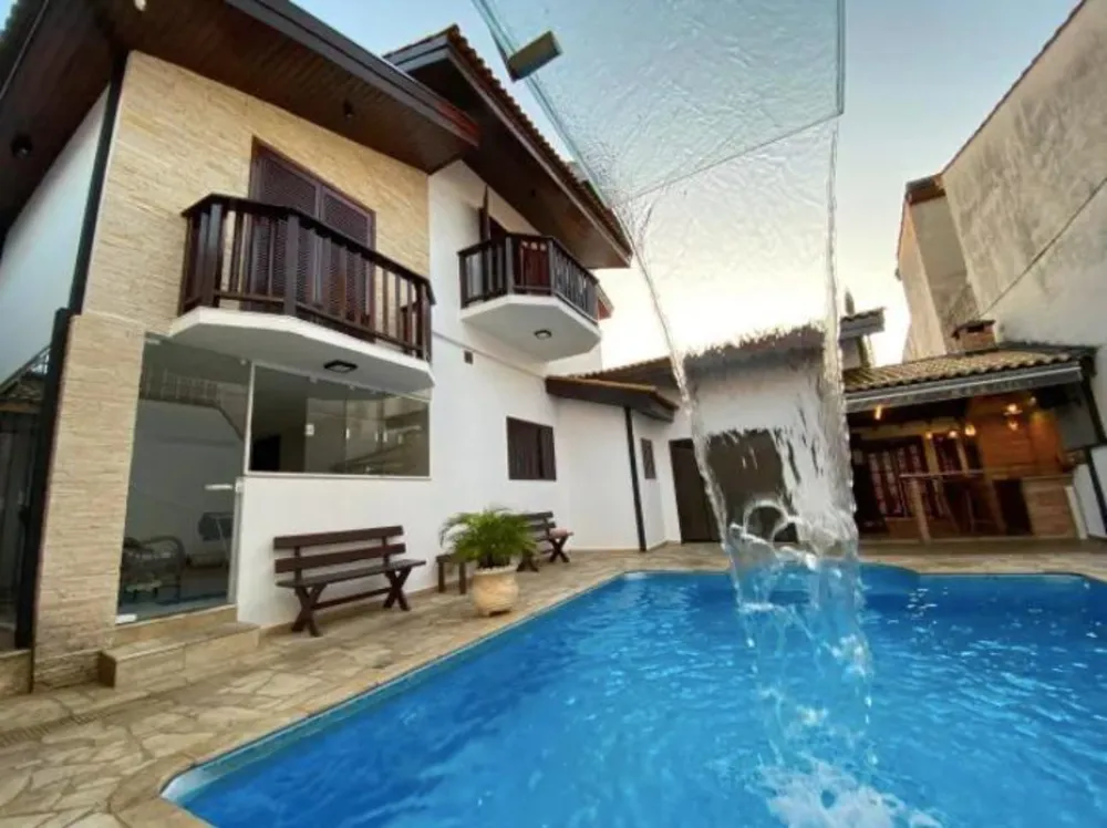 Casa, 3 quartos, 340 m² - Foto 2