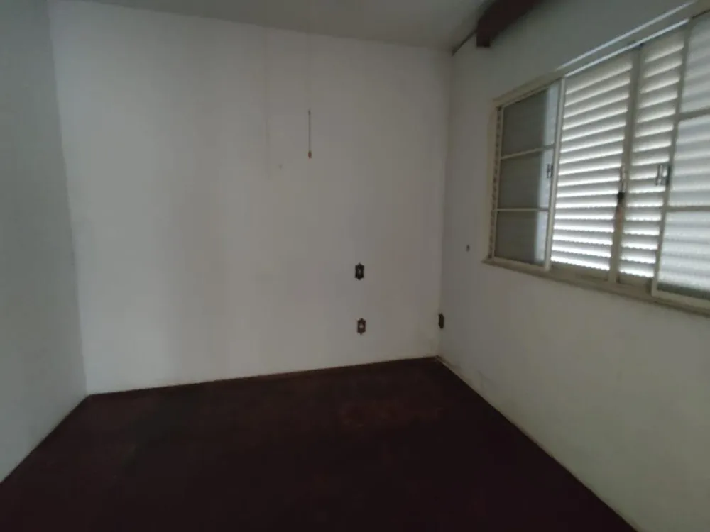 Casa, 4 quartos, 238 m² - Foto 4