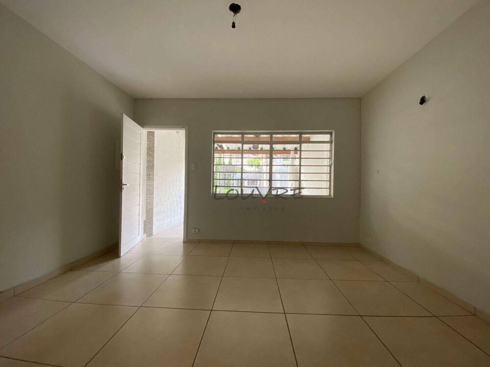 Casa para alugar com 2 quartos, 130m² - Foto 4
