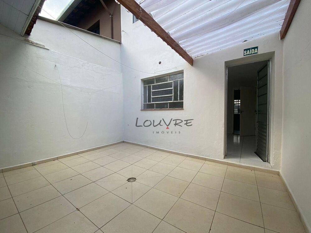 Casa para alugar com 2 quartos, 130m² - Foto 10