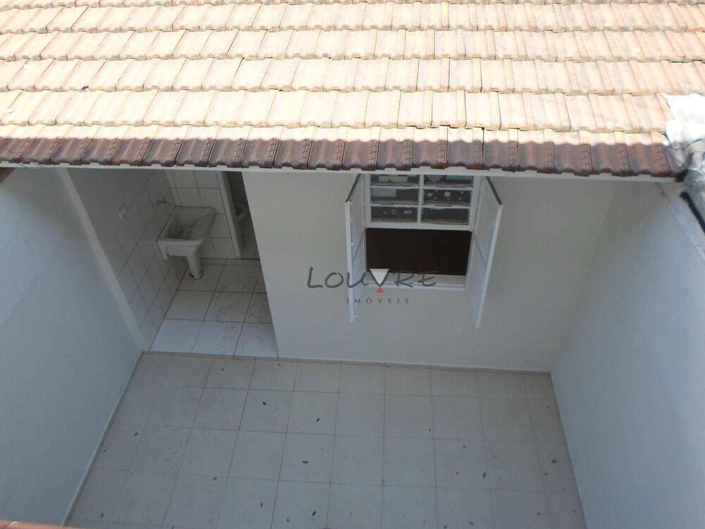 Casa para alugar com 2 quartos, 130m² - Foto 11