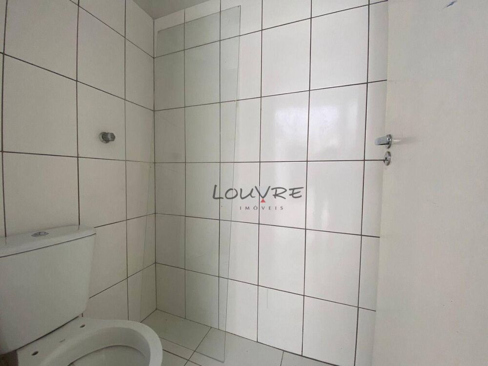 Casa para alugar com 2 quartos, 130m² - Foto 8