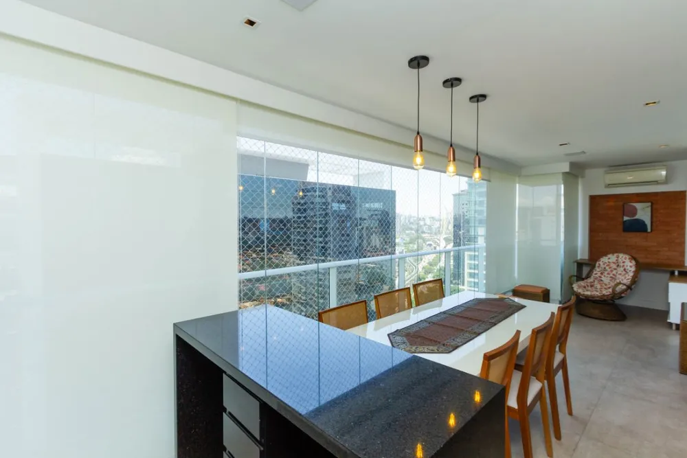 Apartamento, 3 quartos, 134 m² - Foto 1