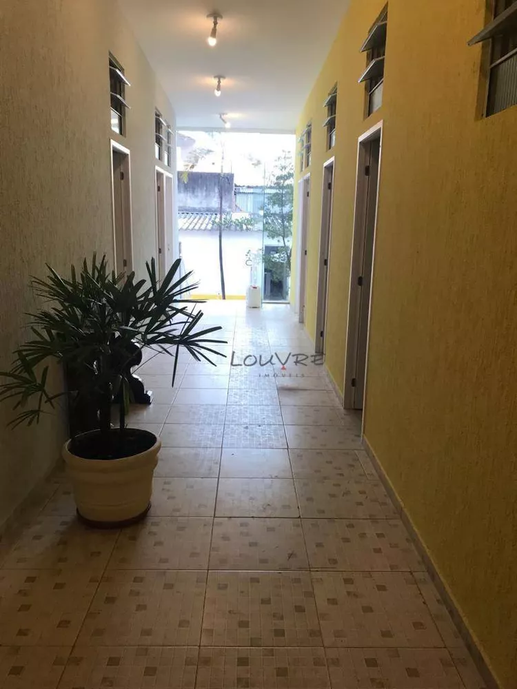 Casa à venda e aluguel com 3 quartos, 336m² - Foto 2