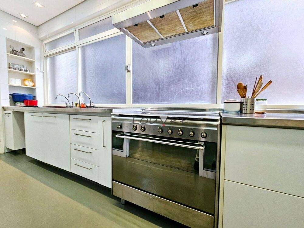 Apartamento à venda com 3 quartos, 276m² - Foto 5