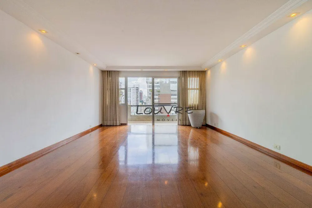Apartamento, 3 quartos, 236 m² - Foto 1