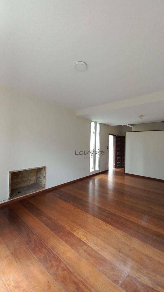 Casa à venda e aluguel com 3 quartos, 131m² - Foto 4