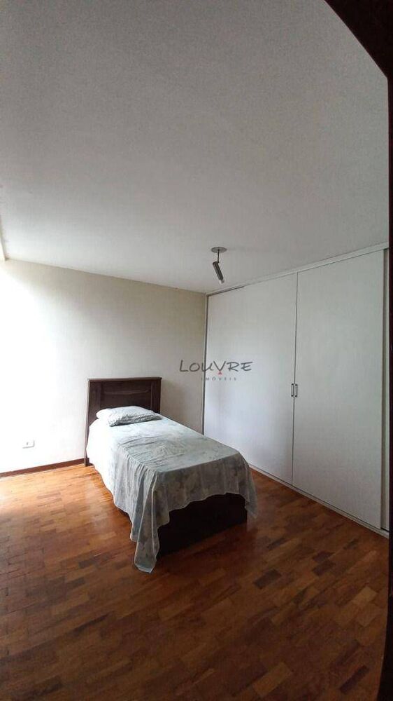Casa à venda e aluguel com 3 quartos, 131m² - Foto 9