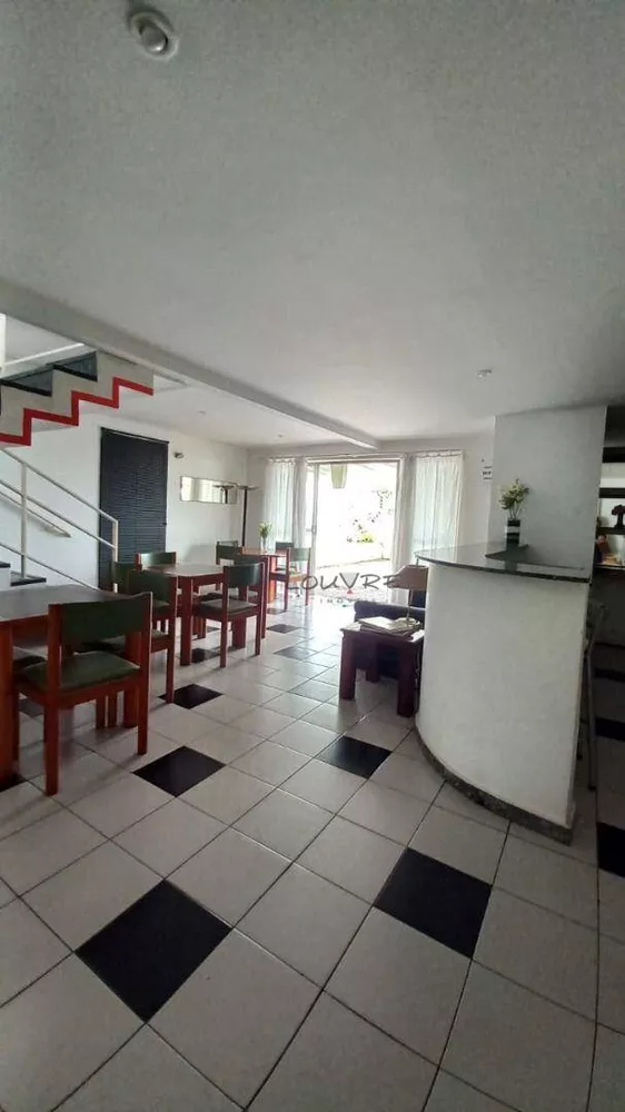 Apartamento à venda com 1 quarto, 35m² - Foto 3