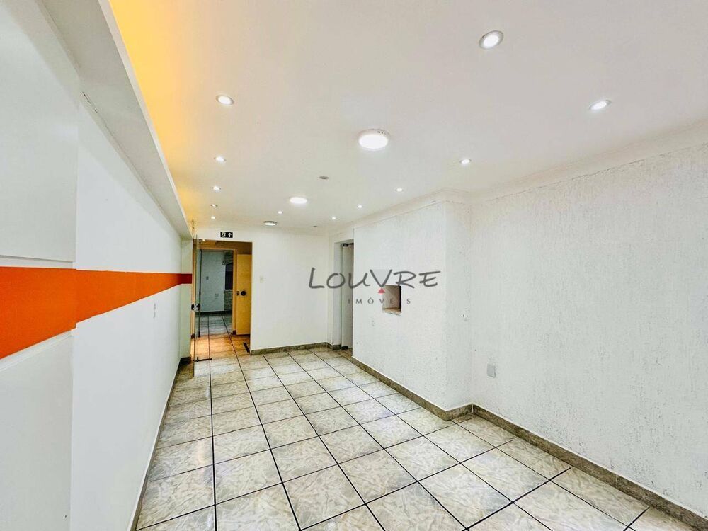 Casa para alugar com 3 quartos, 224m² - Foto 4