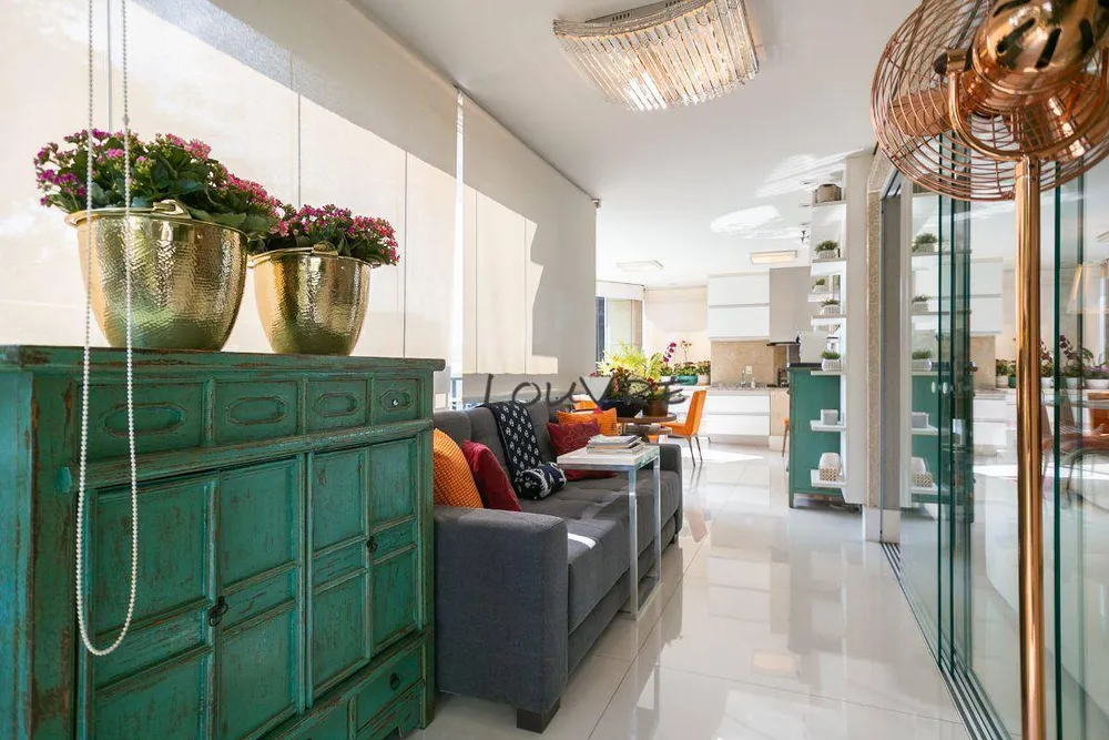 Apartamento, 4 quartos, 240 m² - Foto 1