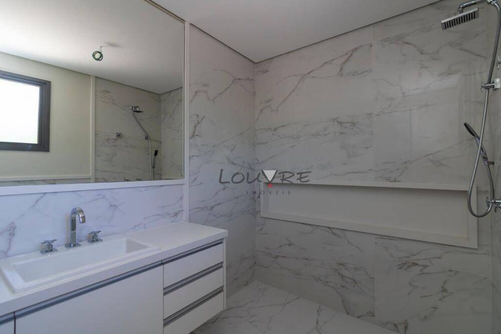 Casa à venda e aluguel com 4 quartos, 371m² - Foto 7