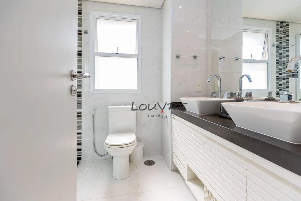 Apartamento, 3 quartos, 161 m² - Foto 2