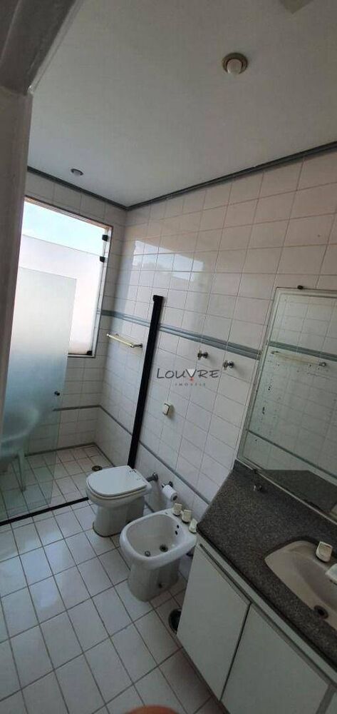 Casa, 4 quartos, 240 m² - Foto 2