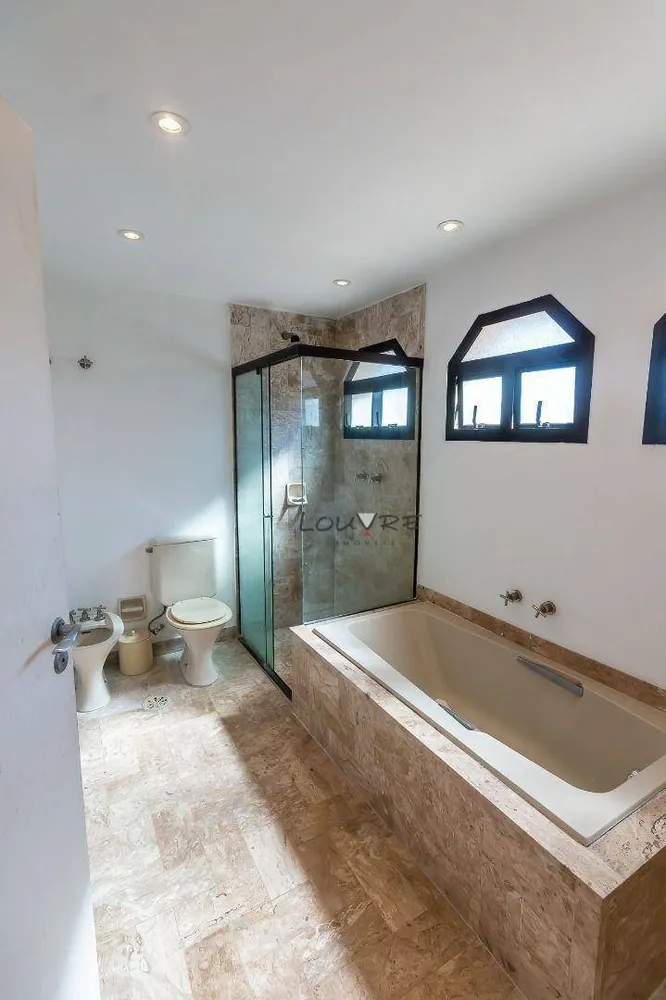 Apartamento, 3 quartos, 240 m² - Foto 4