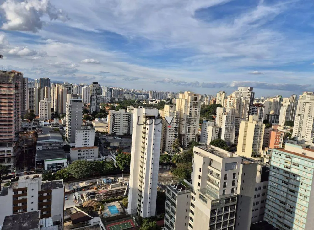 Apartamento, 3 quartos, 147 m² - Foto 1