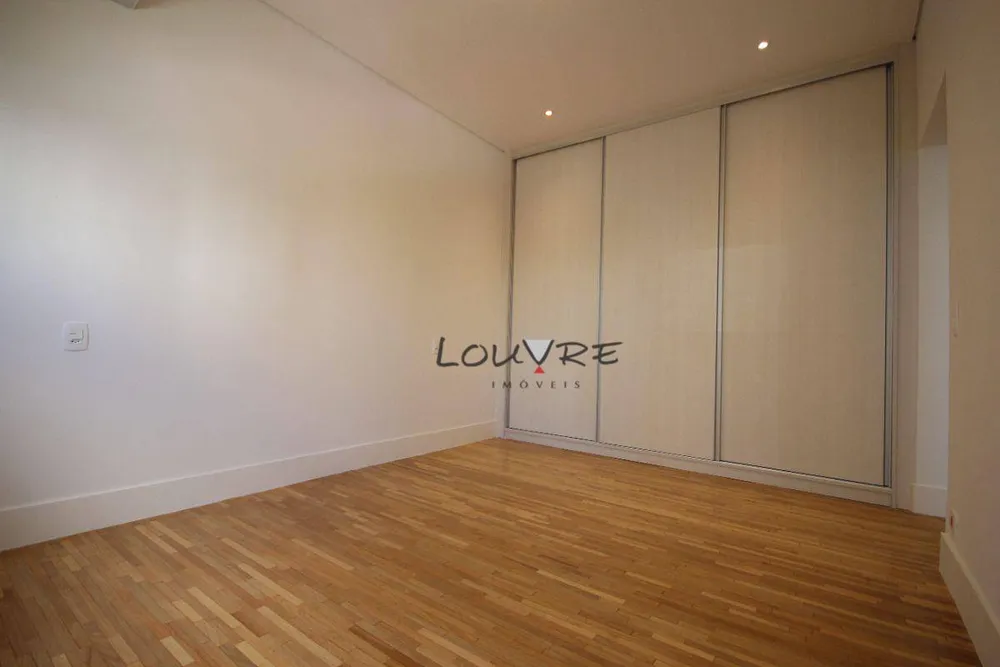 Apartamento, 3 quartos, 244 m² - Foto 2