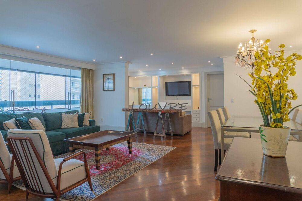 Apartamento para alugar com 4 quartos, 147m² - Foto 1