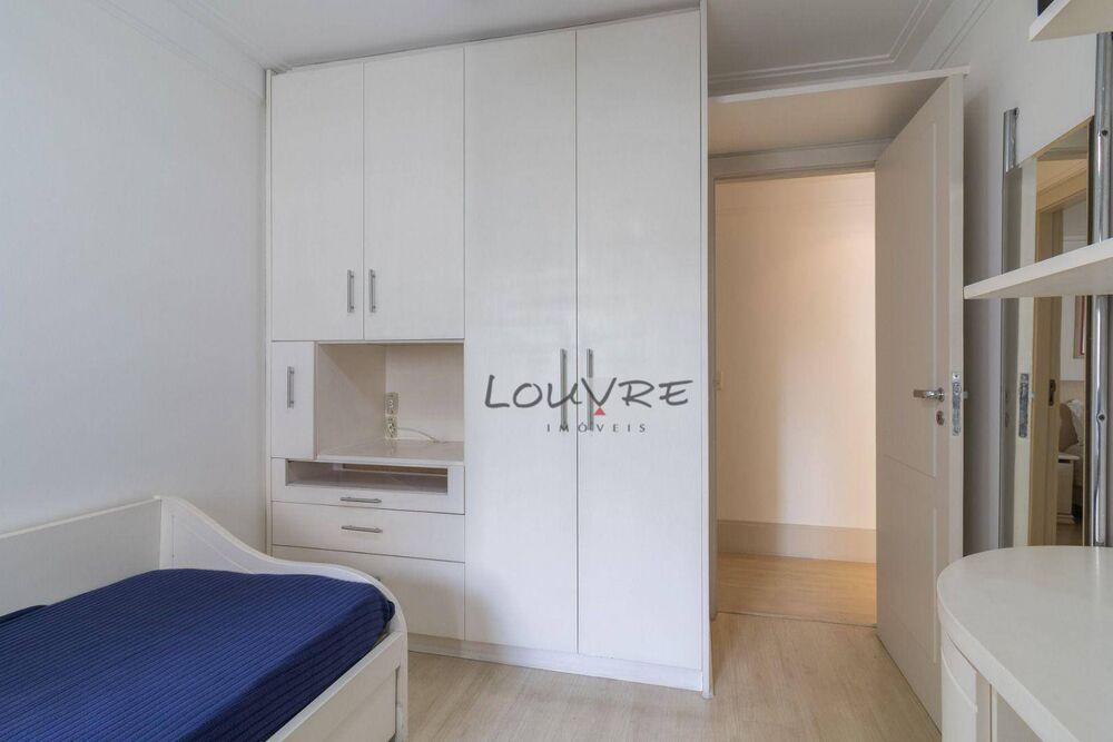 Apartamento para alugar com 4 quartos, 147m² - Foto 8