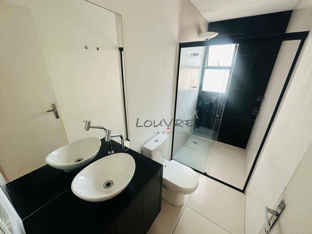 Apartamento para alugar com 2 quartos, 65m² - Foto 11