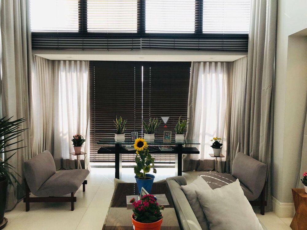 Cobertura à venda com 3 quartos, 270m² - Foto 2