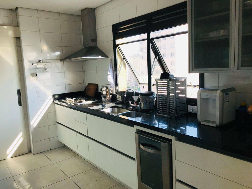 Cobertura à venda com 3 quartos, 270m² - Foto 9