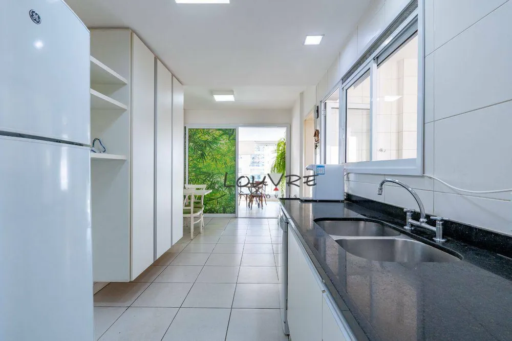Apartamento, 3 quartos, 161 m² - Foto 1