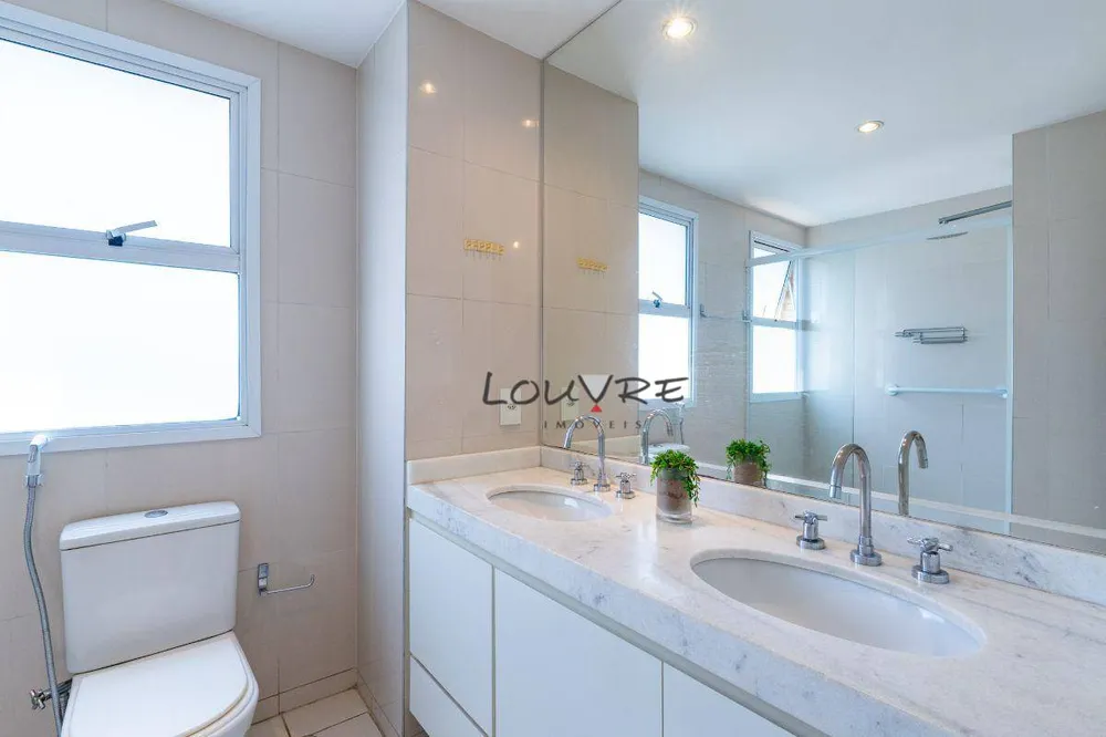 Apartamento, 3 quartos, 161 m² - Foto 2